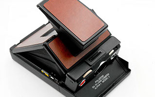 Polaroid SX-70 Witn New Cover